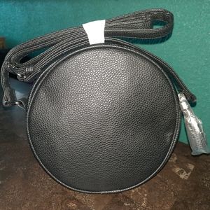 New 👜 ALERT!! BRAND NEW CANTEEN CROSSBODY